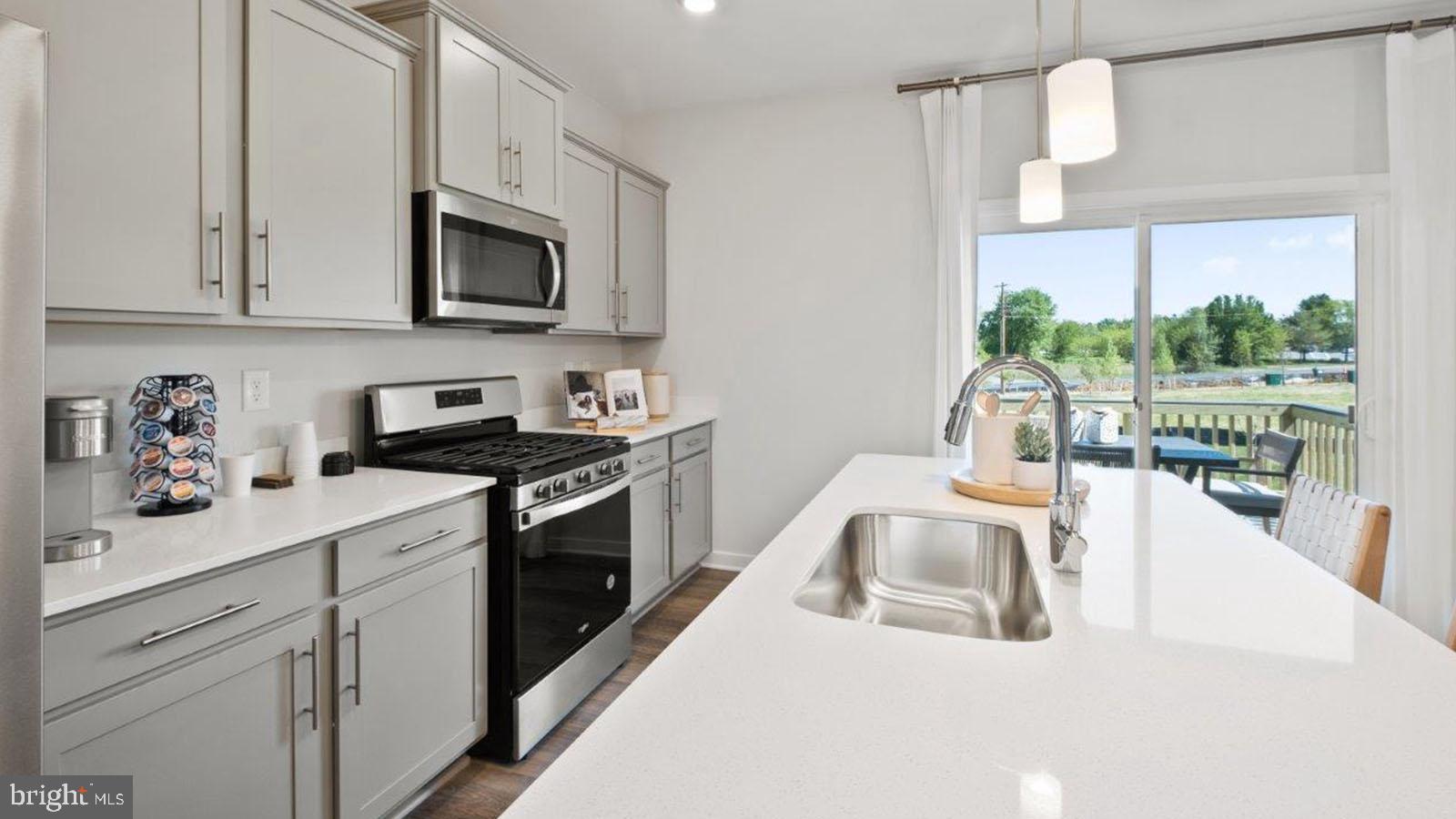 SPRING HILLS - Residential
