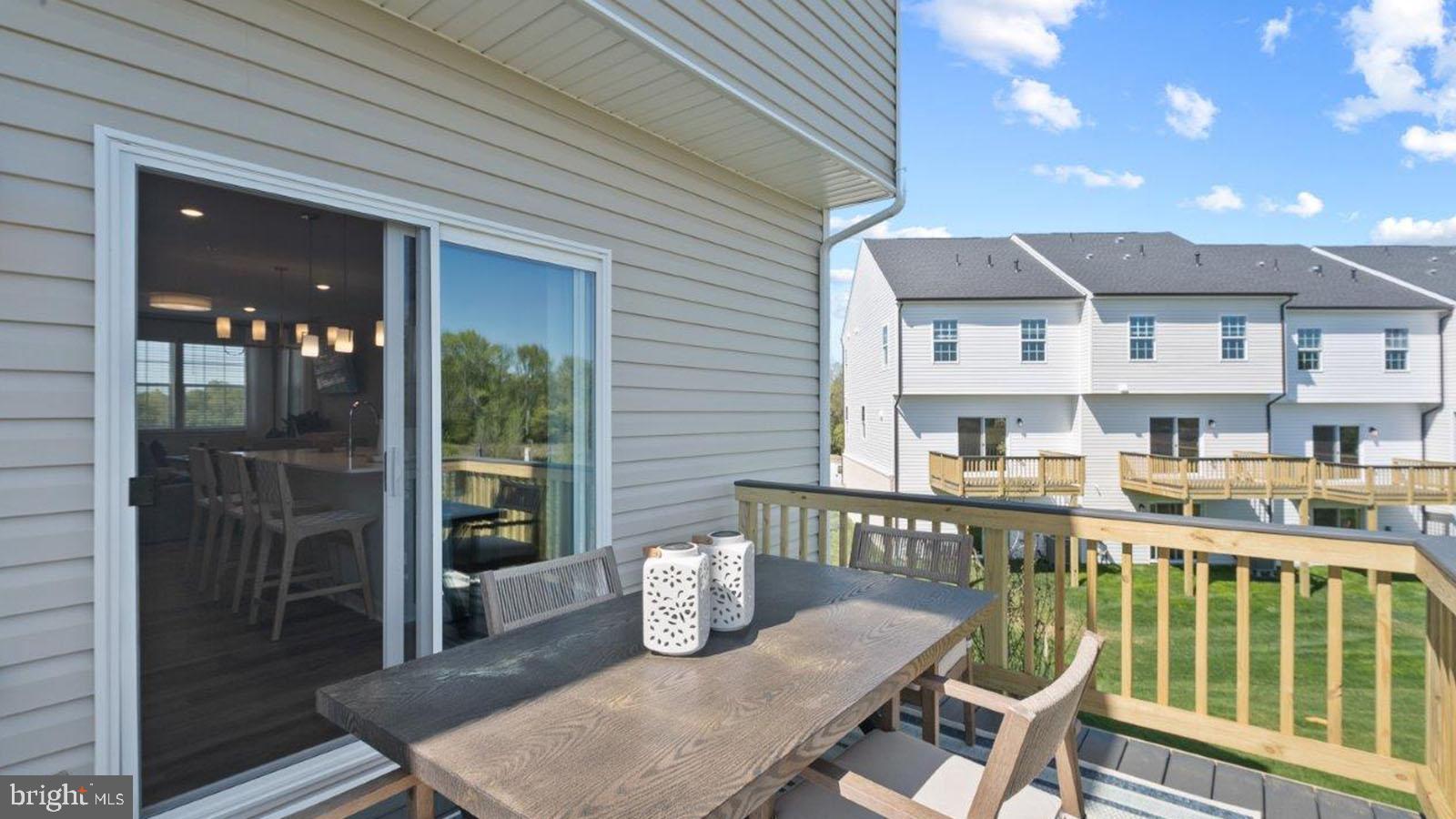 SPRING HILLS - Residential