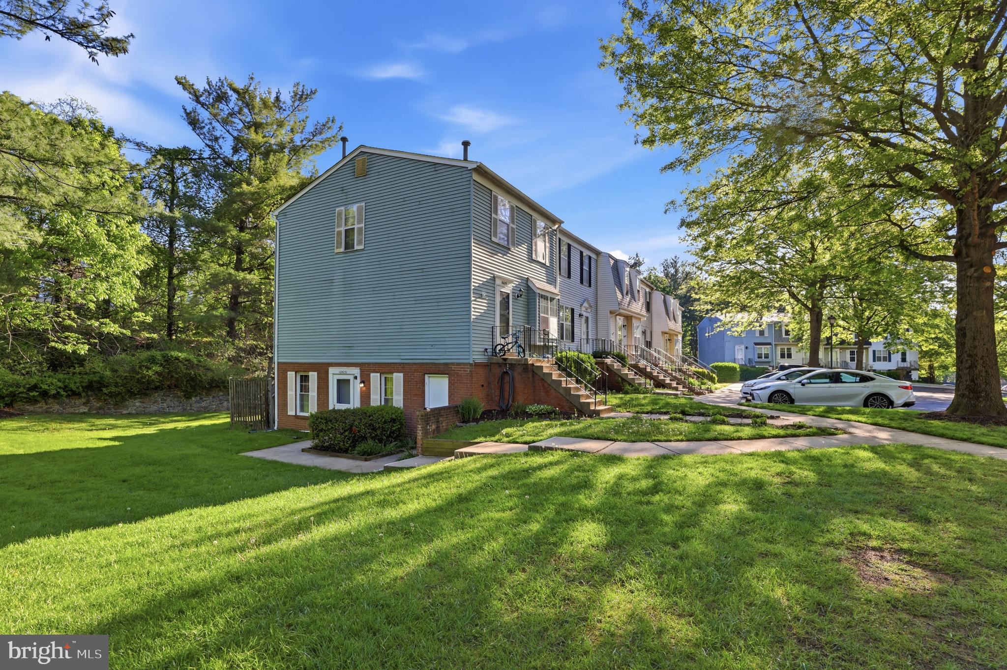 GREENHILLS - Residential