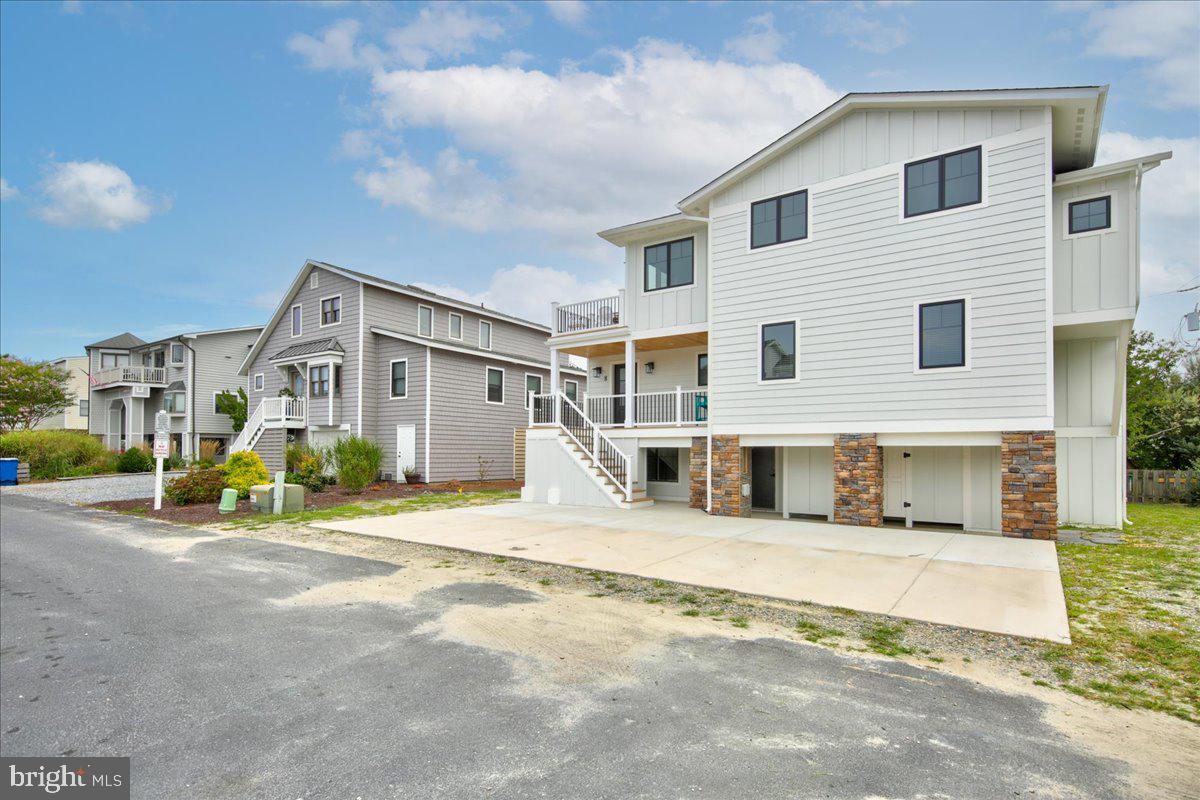 SANDPIPER VILLAGE - Residential
