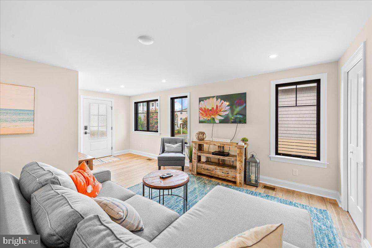 SANDPIPER VILLAGE - Residential