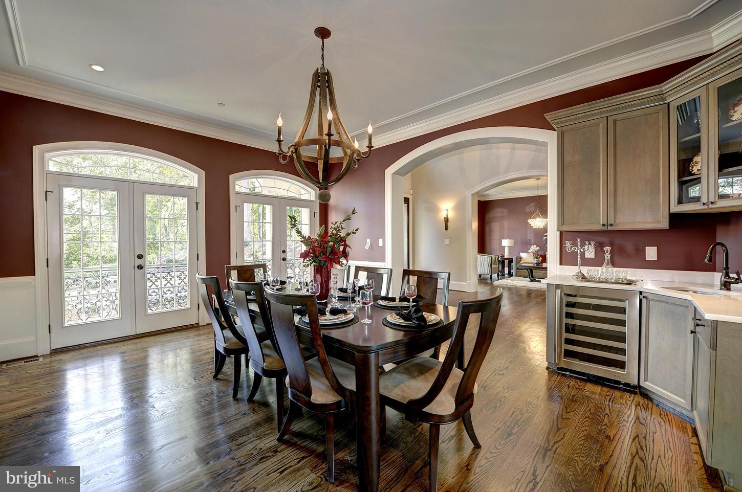 POTOMAC OUTSIDE - Residential