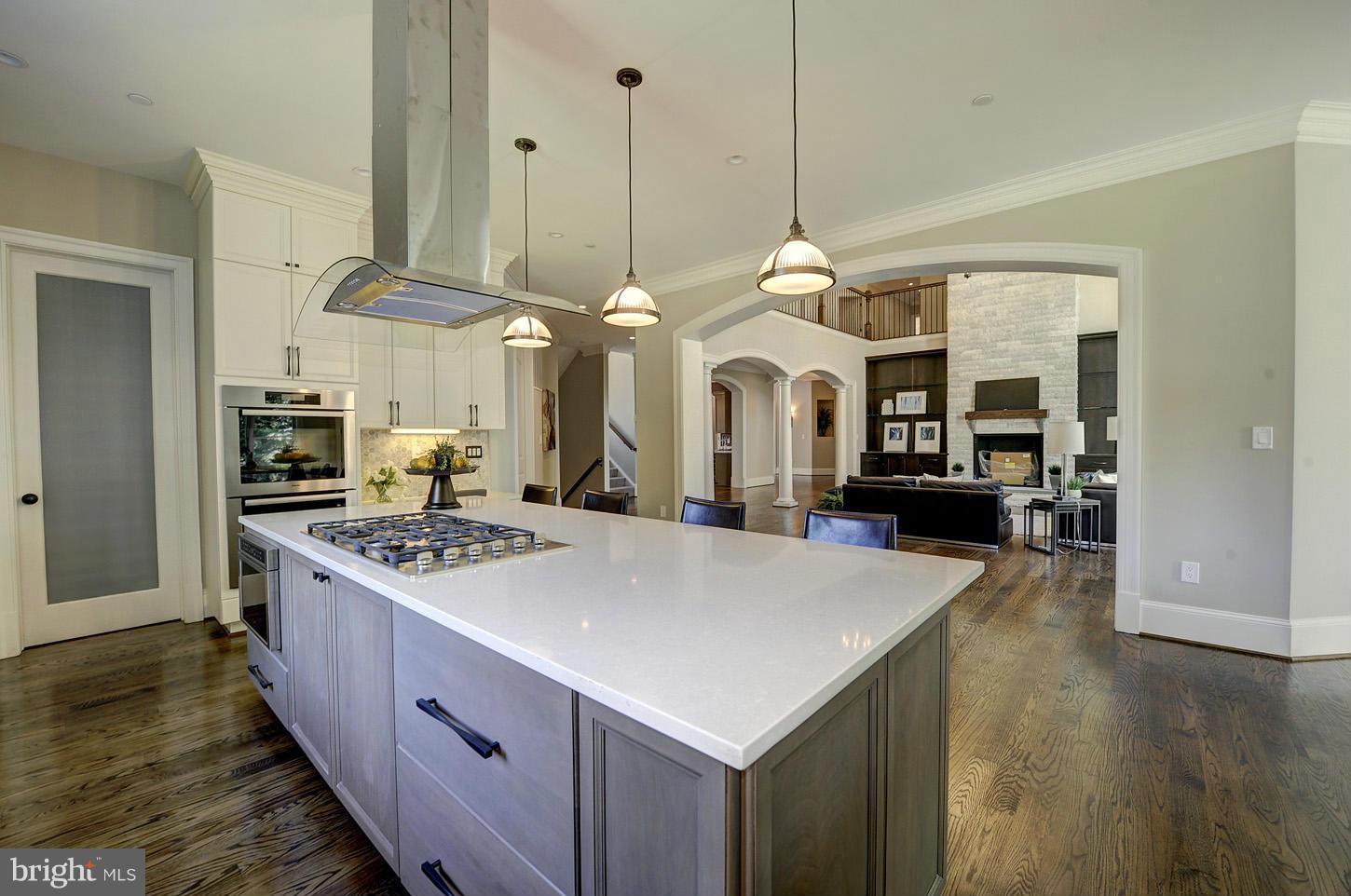POTOMAC OUTSIDE - Residential