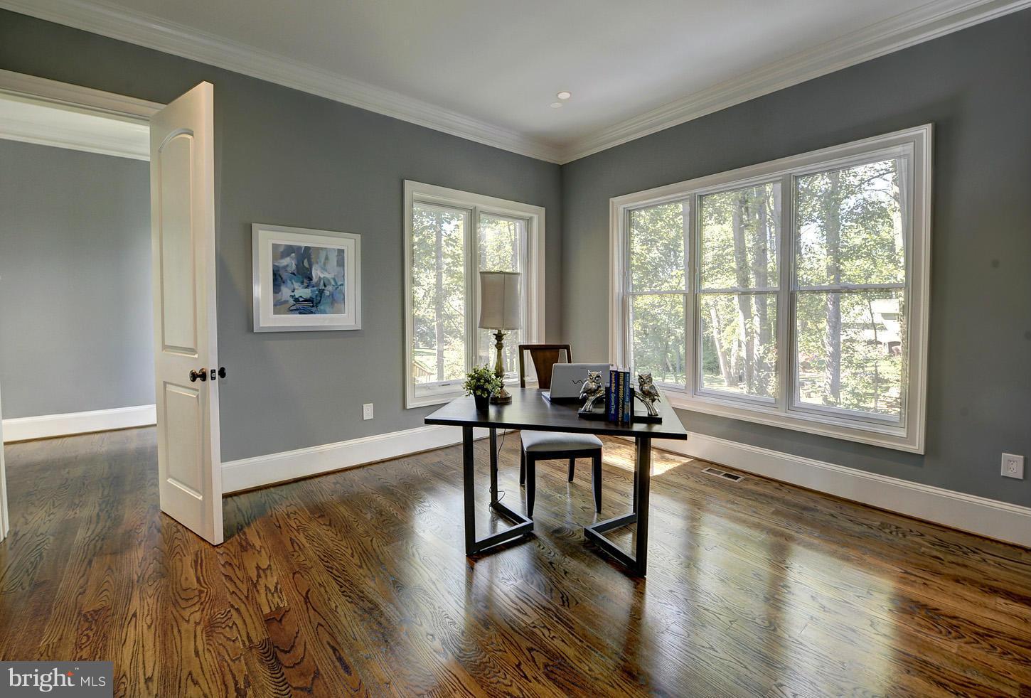 POTOMAC OUTSIDE - Residential