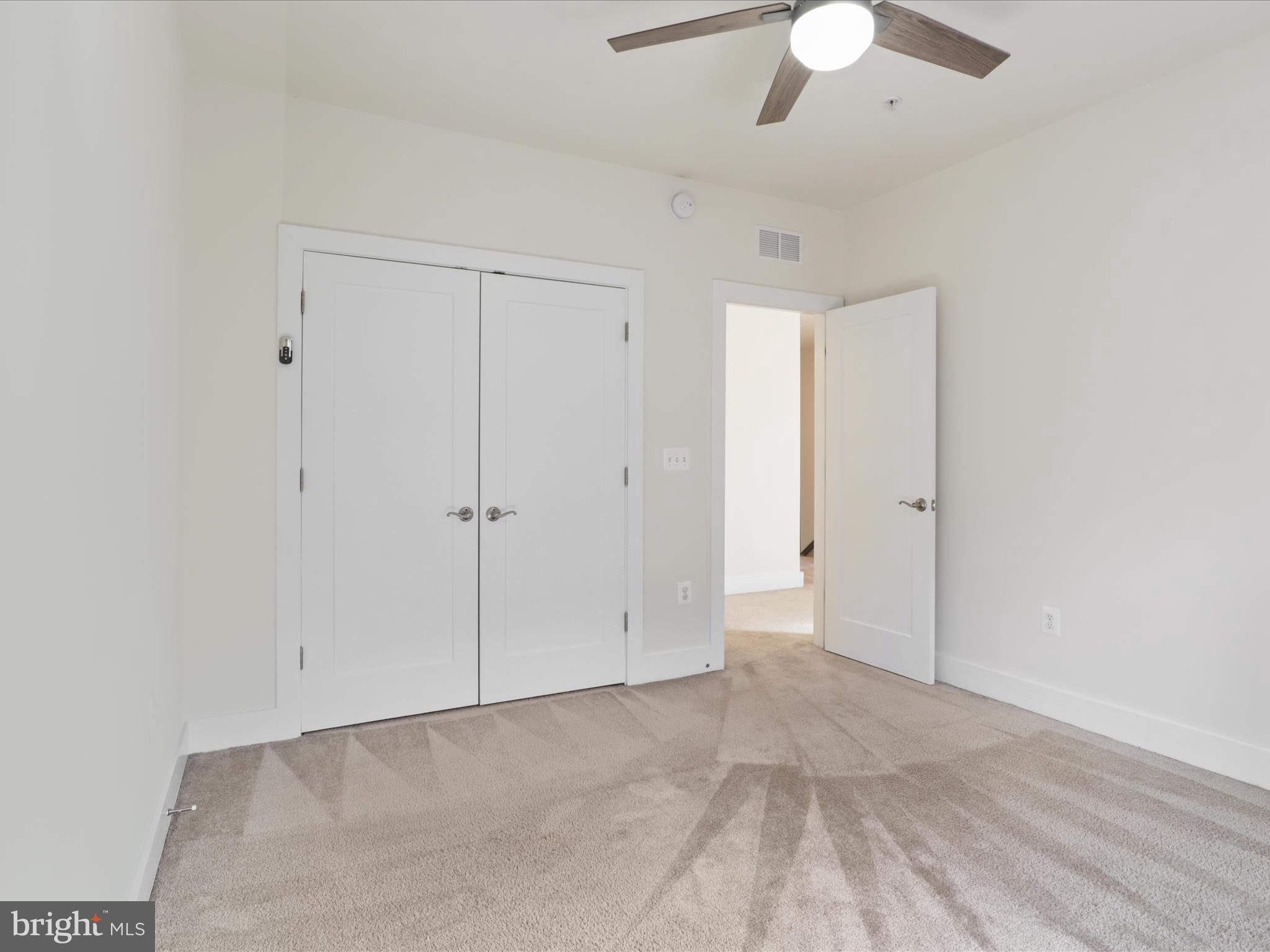 METRO SQUARE - Residential Lease