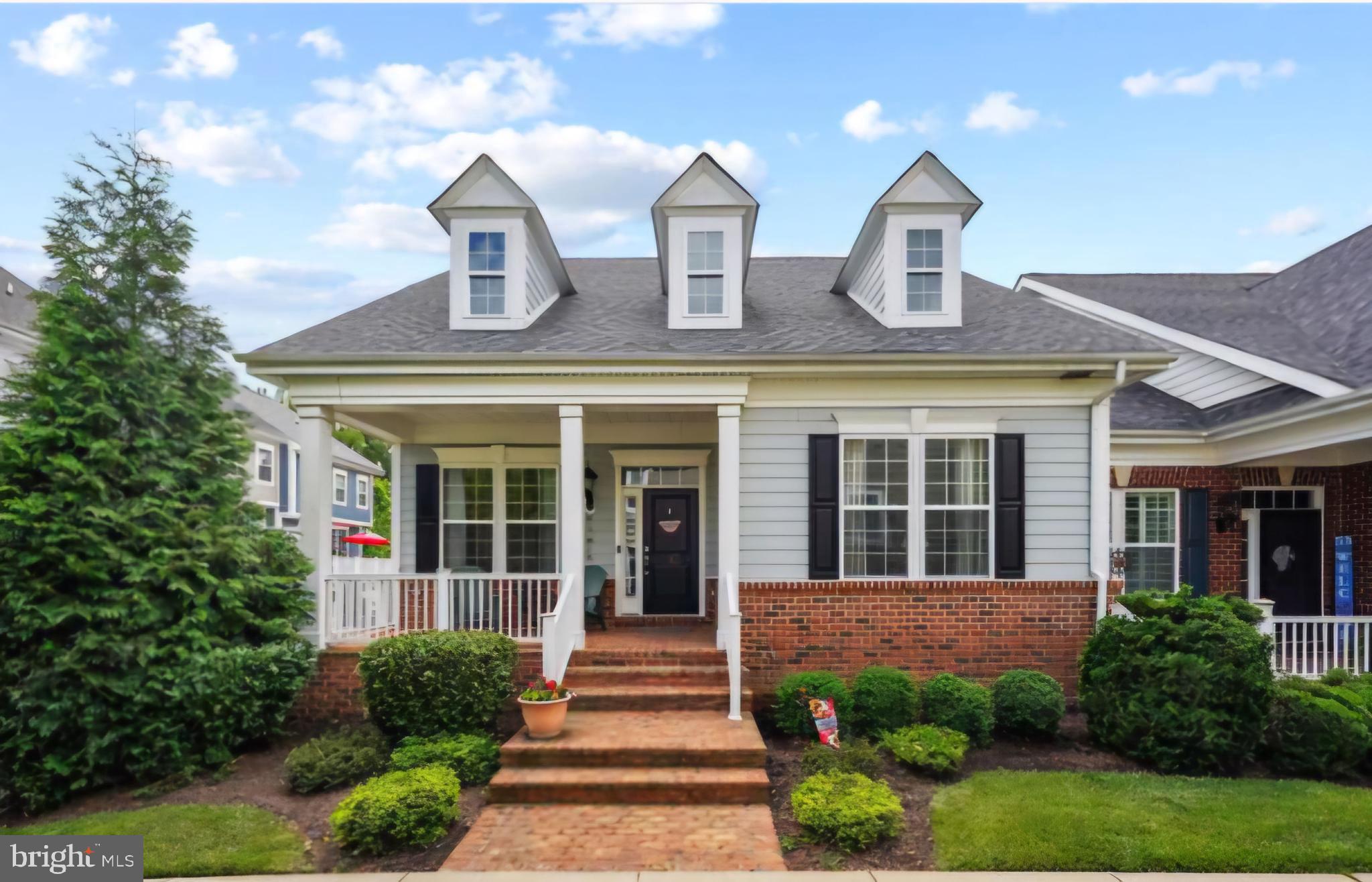 THE VILLAGES OF STEEPLEC - Residential