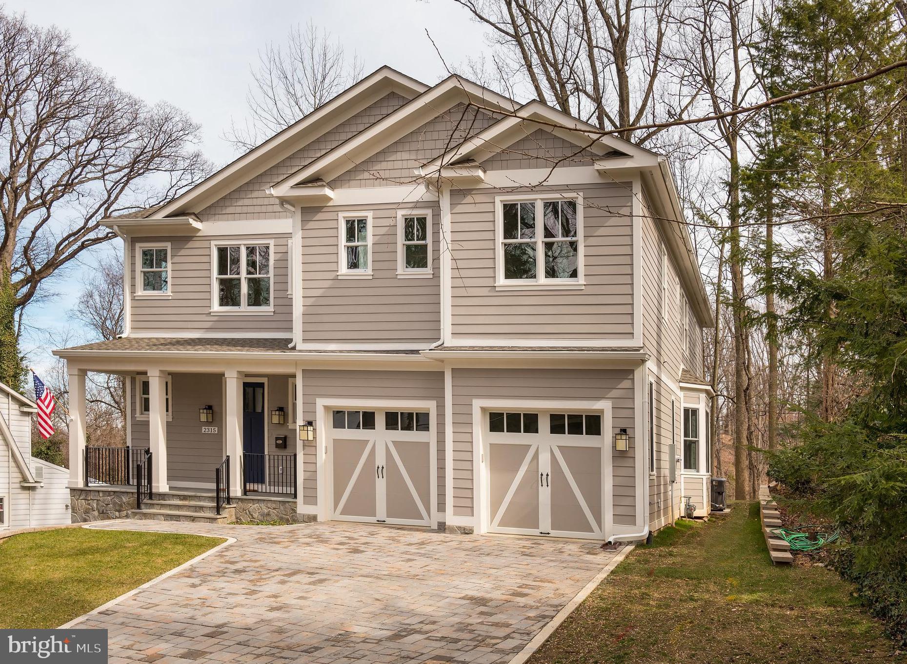 LEE HEIGHTS - Residential