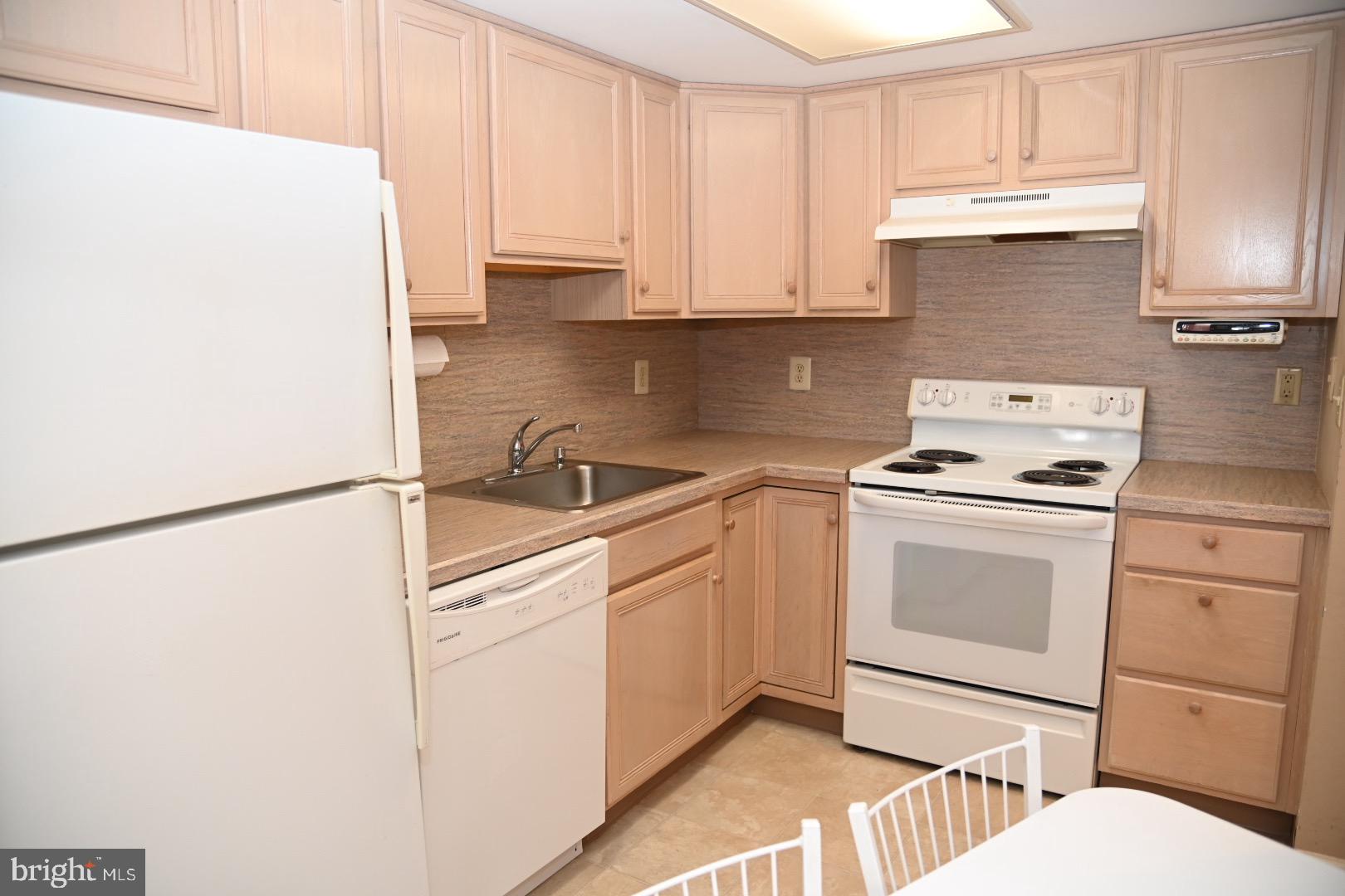 CENTENNIAL STATION - Residential