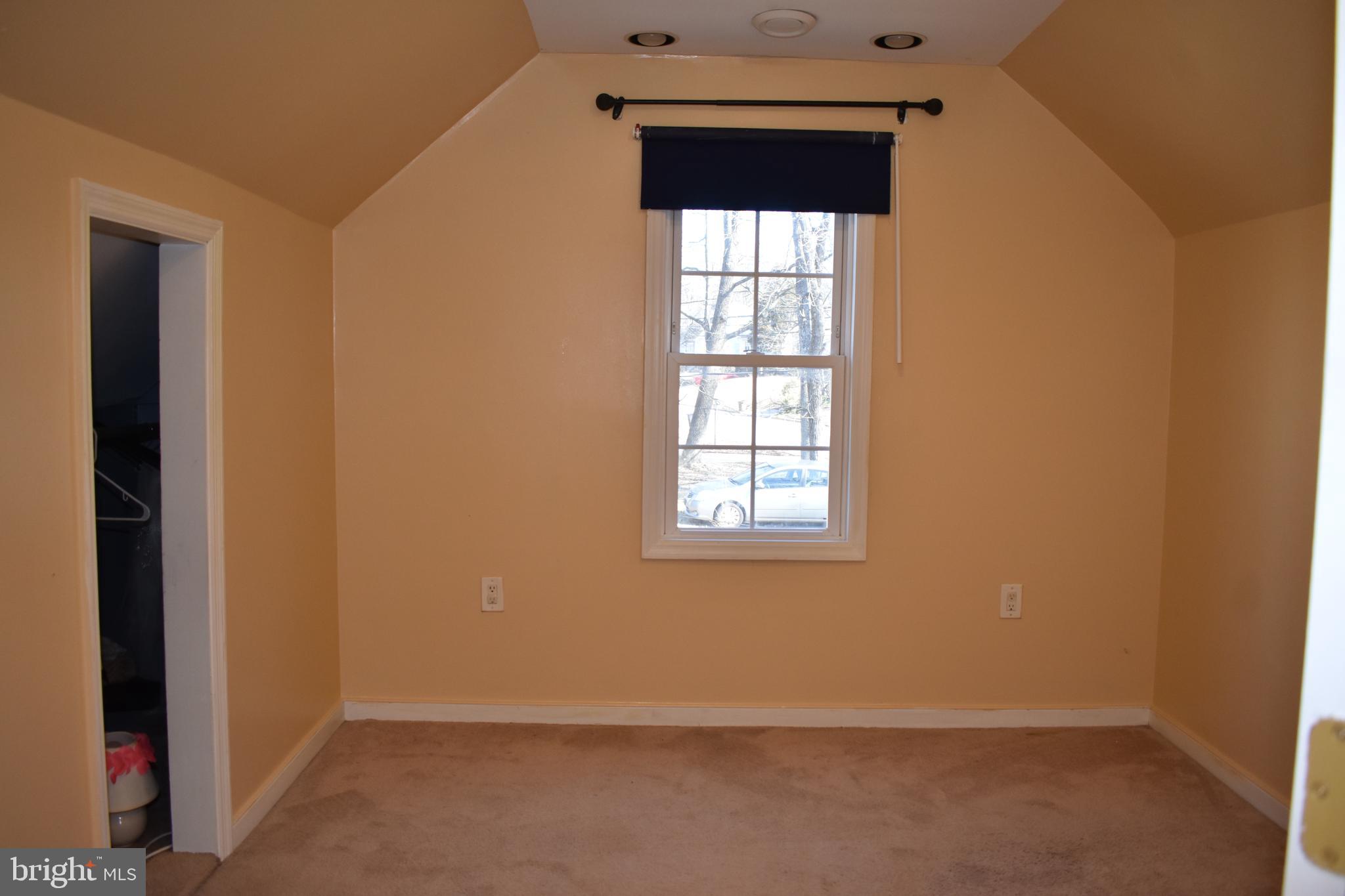 BERWYN HEIGHTS - Residential