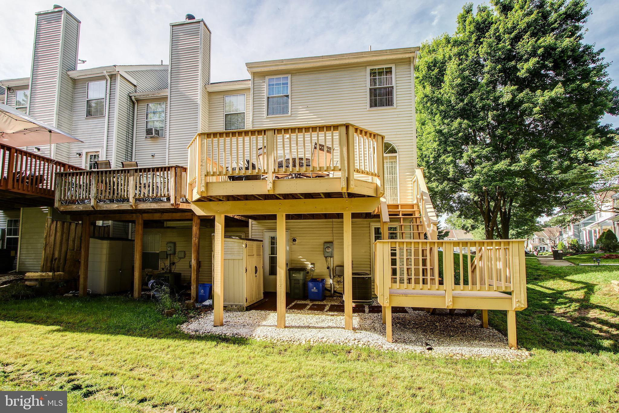 GUNNERS LAKE VILLAGE - Residential