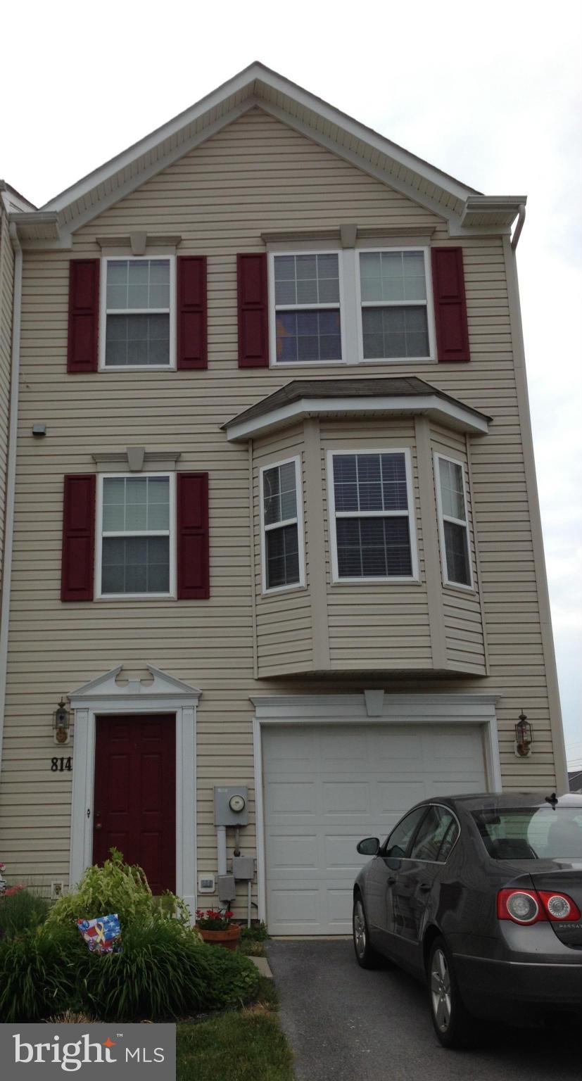 Save $550! Ask about our Prompt Payment Discount:  AVAILABLE JULY 9th. APPT. REQUIRED.  Gorgeous townhouse for easy living on large corner lot (Lawn Service. incl. in rent).  Large living area, kitchen. Sunny deck, FP, 1 car garage. Finished basement room includes full bath. Close to the new Rte. 9 and I81 and 2 malls nearby (and pizza delivery close by)! Home Warranty.