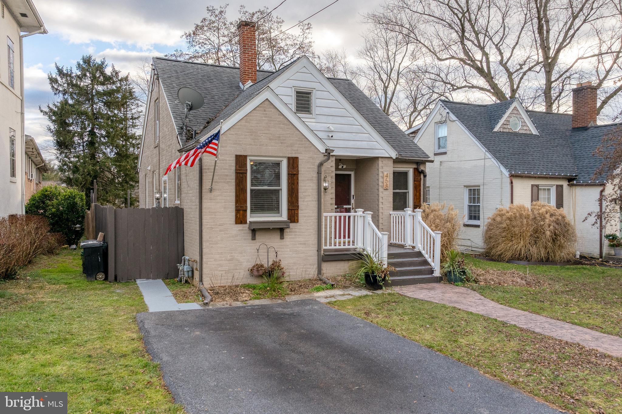 ELIZABETHTOWN BOROUGH - Residential