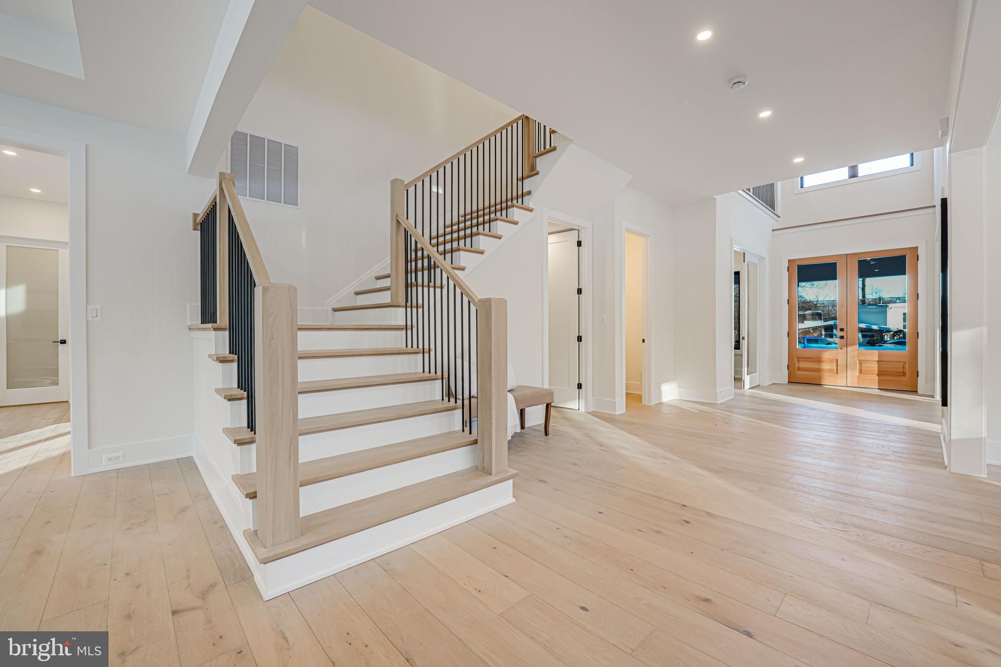 LEE FOREST - Residential