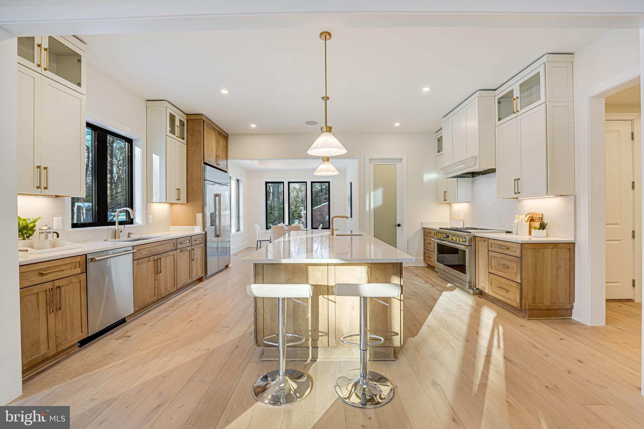 LEE FOREST - Residential