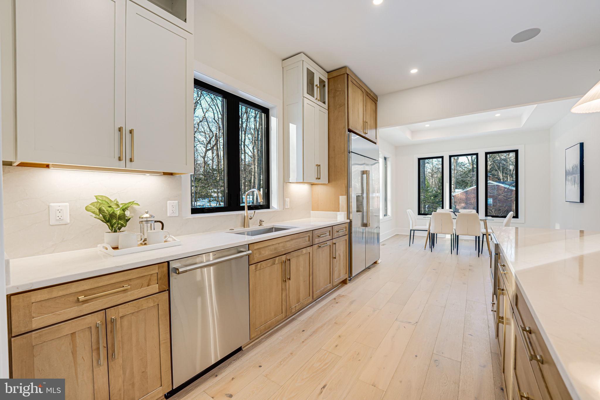 LEE FOREST - Residential