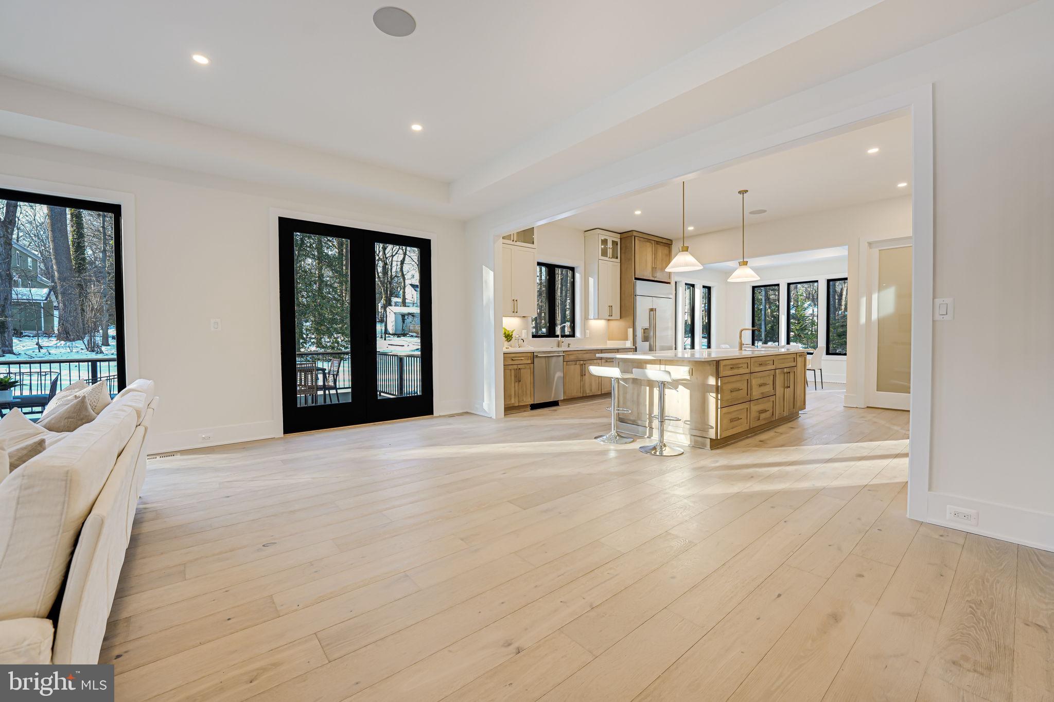 LEE FOREST - Residential