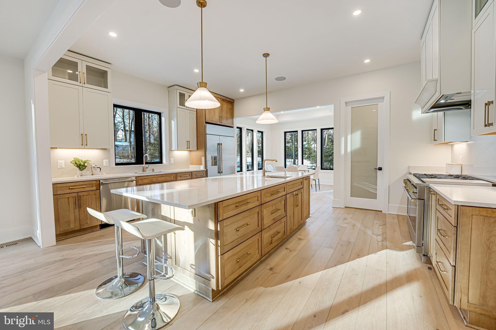 LEE FOREST - Residential