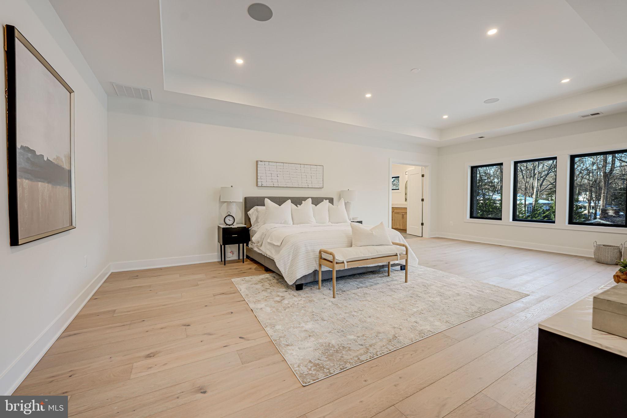 LEE FOREST - Residential