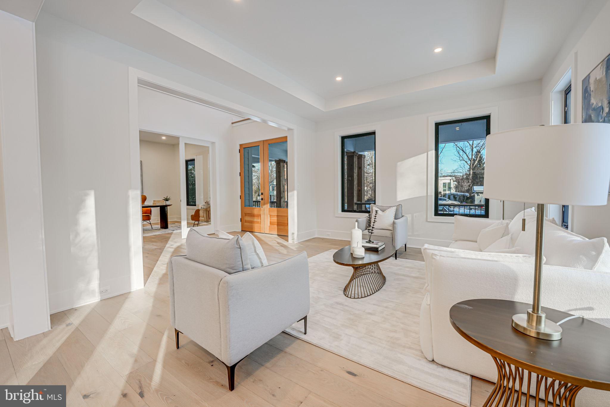 LEE FOREST - Residential