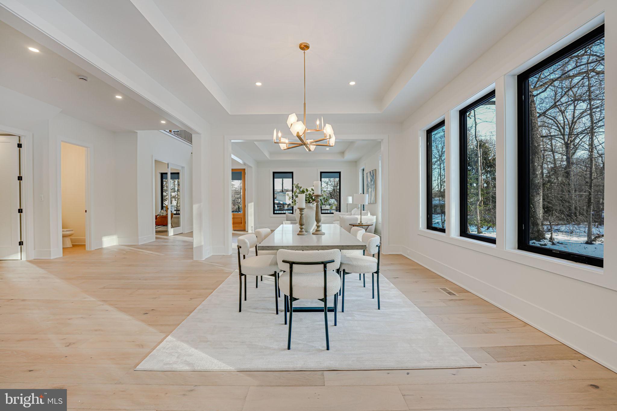 LEE FOREST - Residential