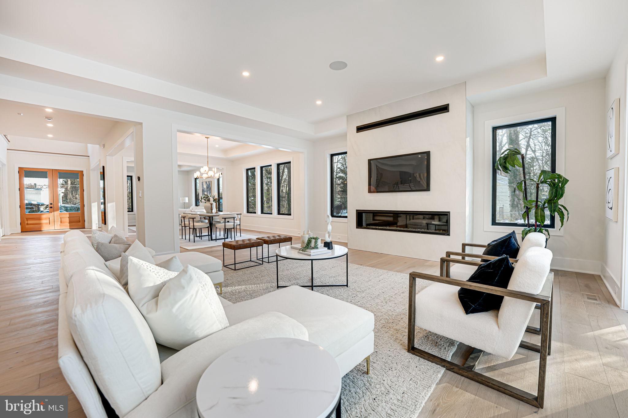 LEE FOREST - Residential