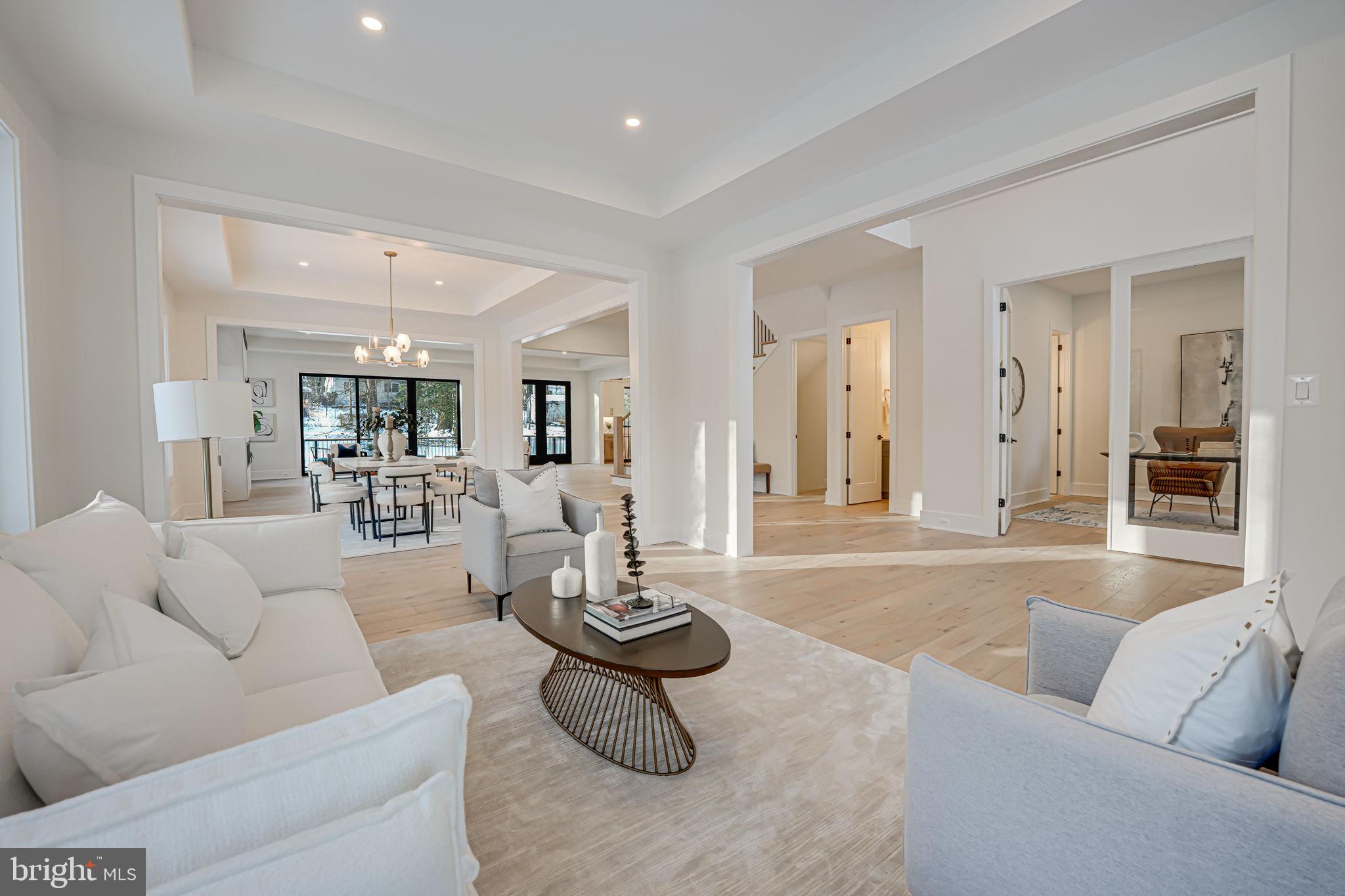 LEE FOREST - Residential