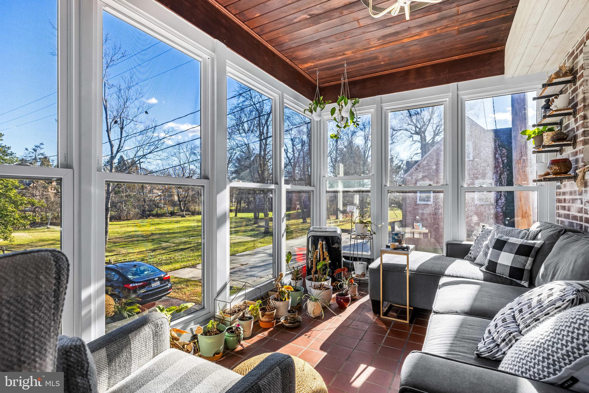 DUMBARTON - Residential
