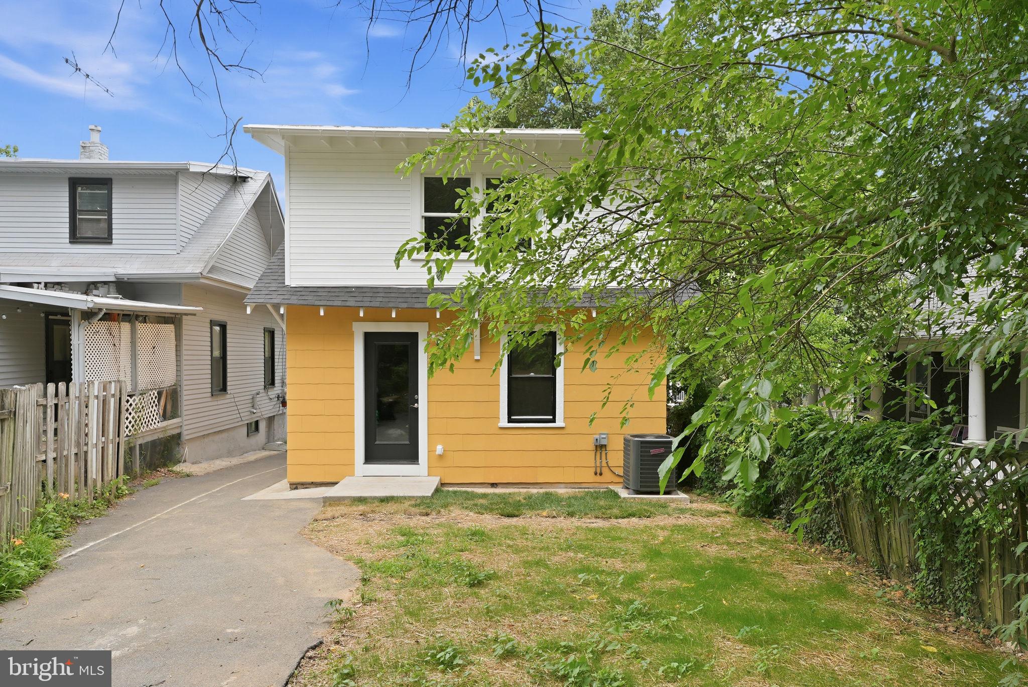 EDGEMONT - Residential