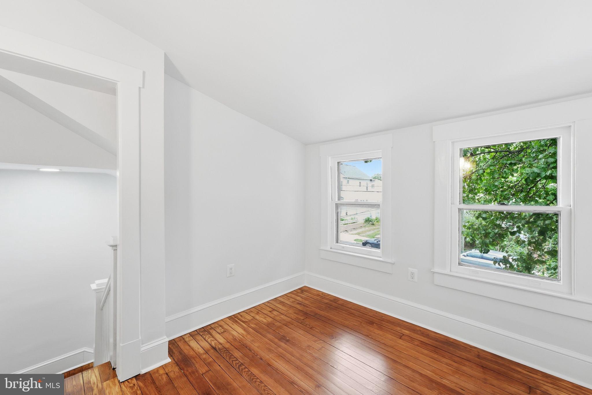EDGEMONT - Residential