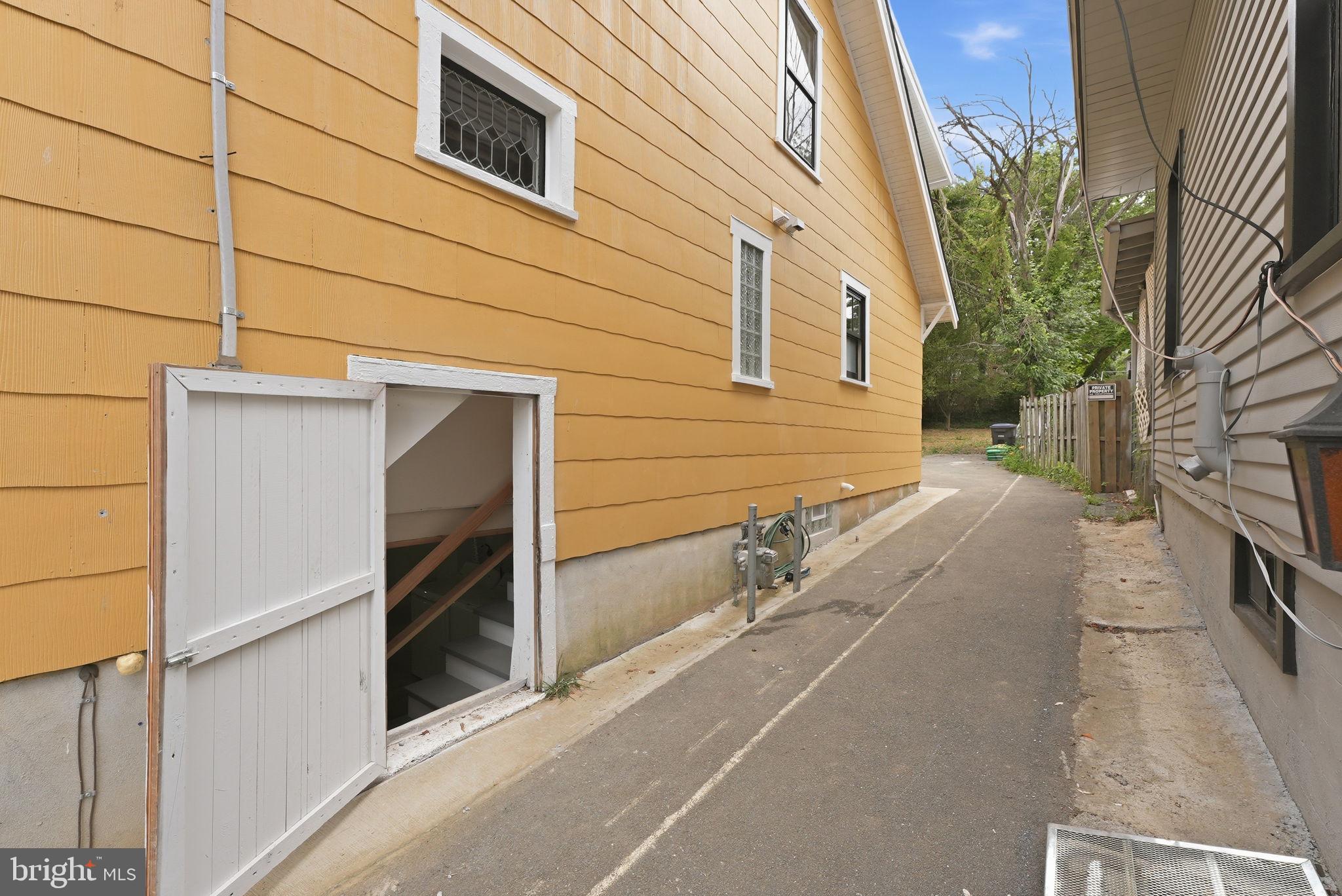 EDGEMONT - Residential