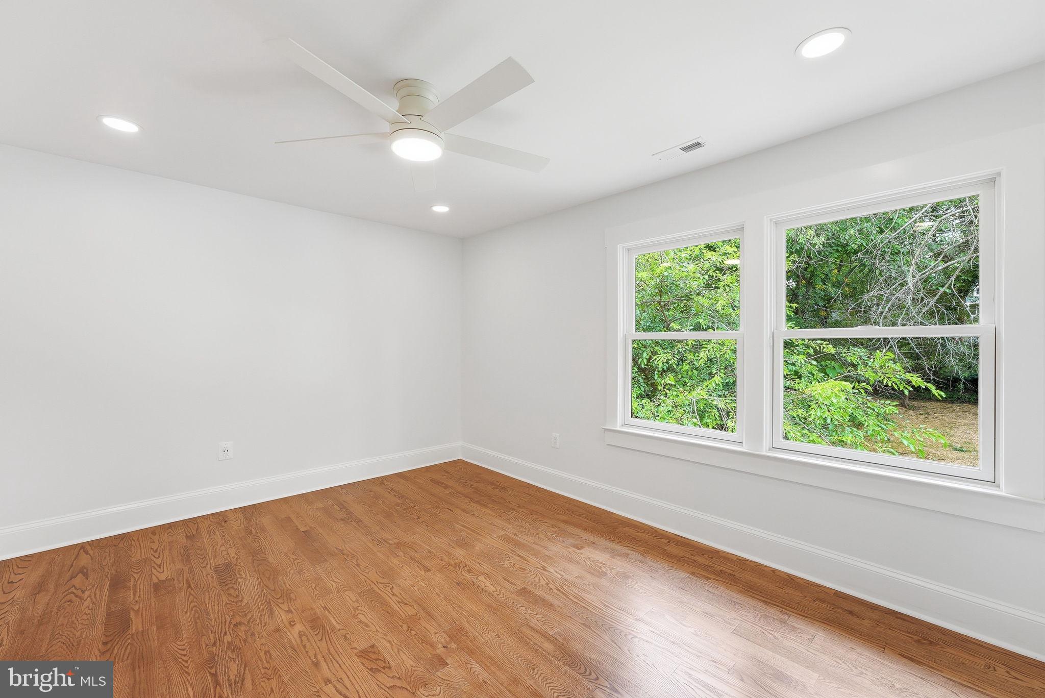 EDGEMONT - Residential