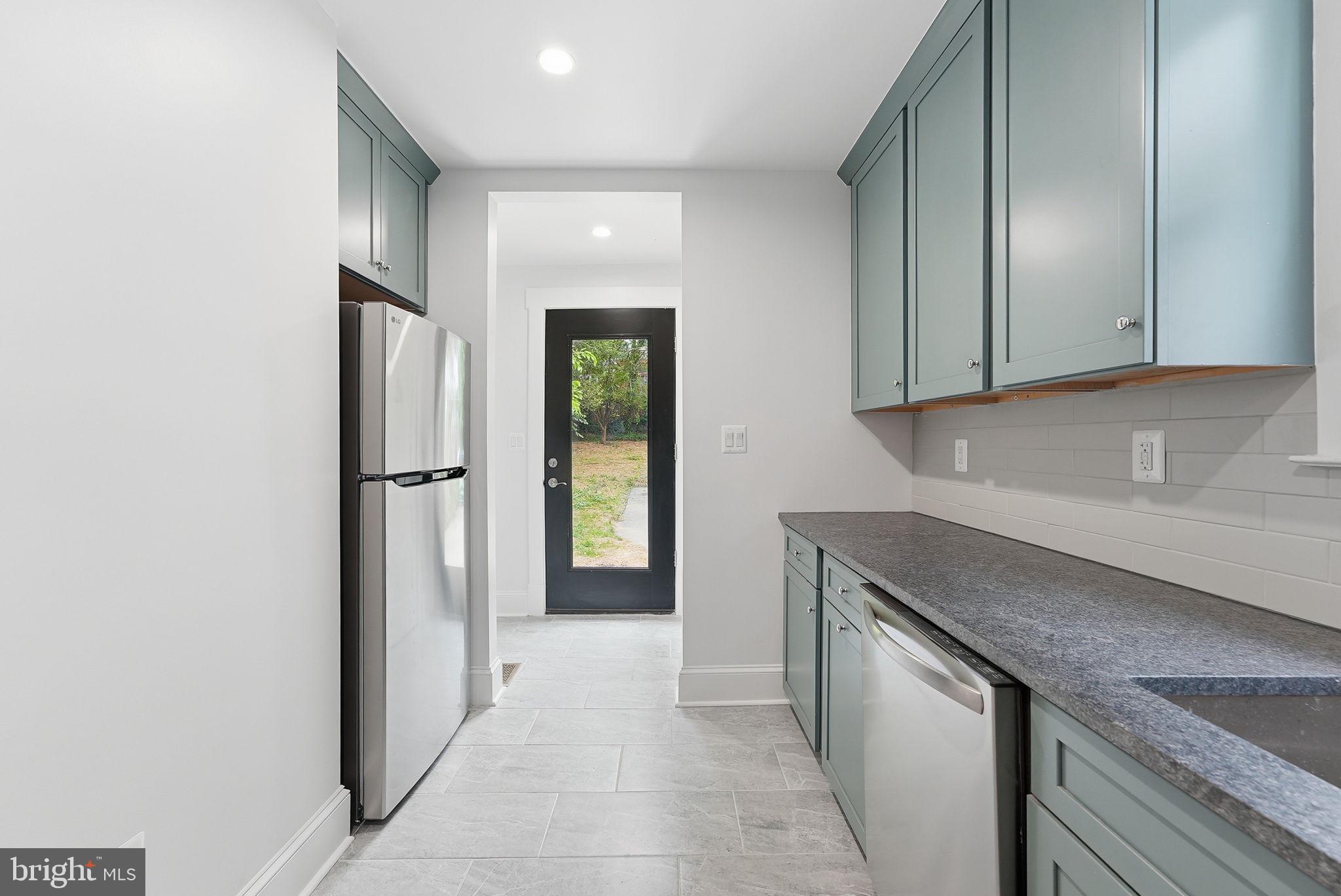 EDGEMONT - Residential