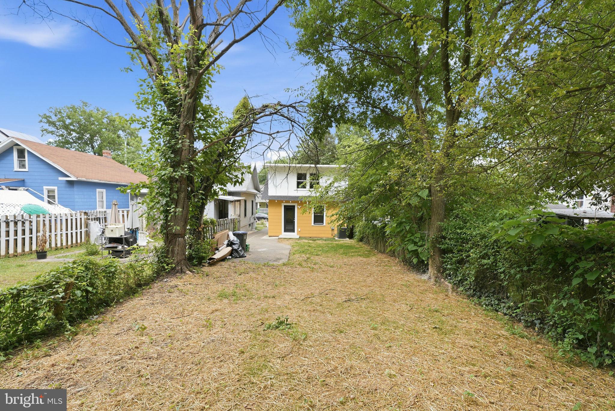 EDGEMONT - Residential