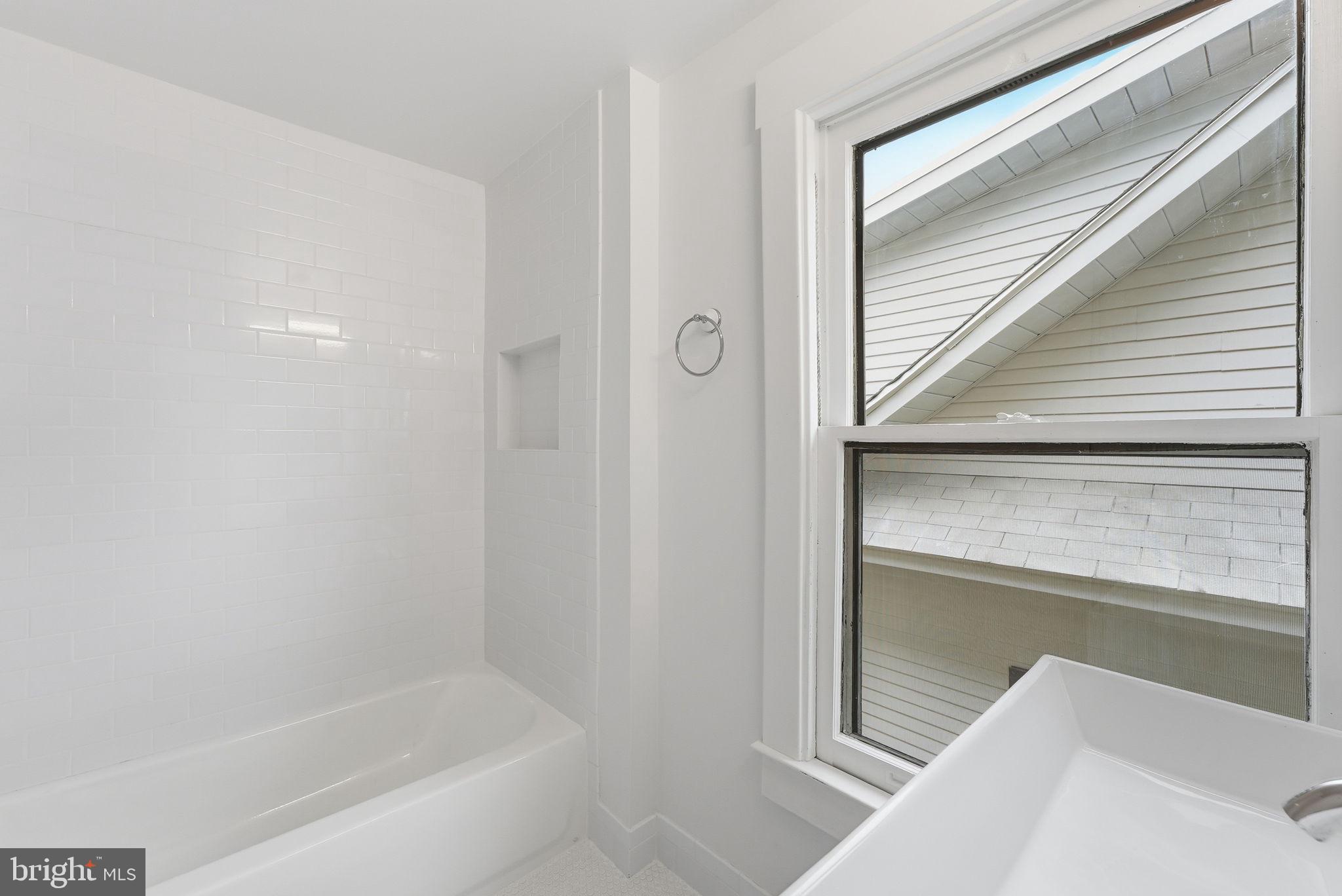 EDGEMONT - Residential