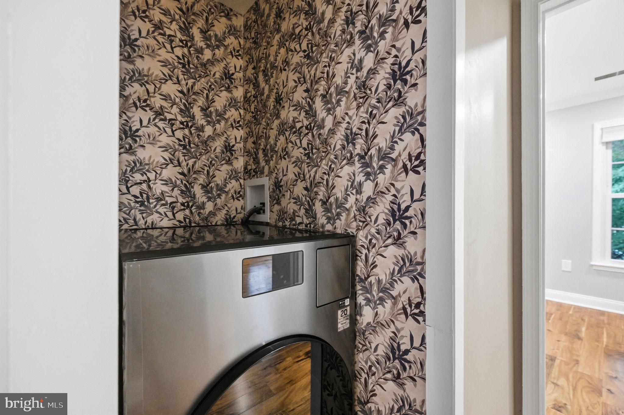 DEEPWOOD - Residential