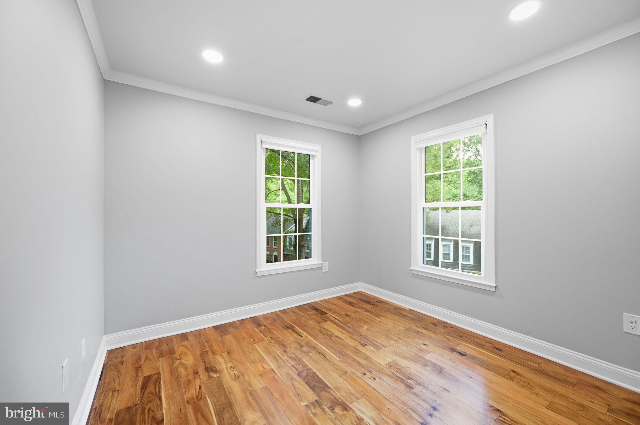 DEEPWOOD - Residential
