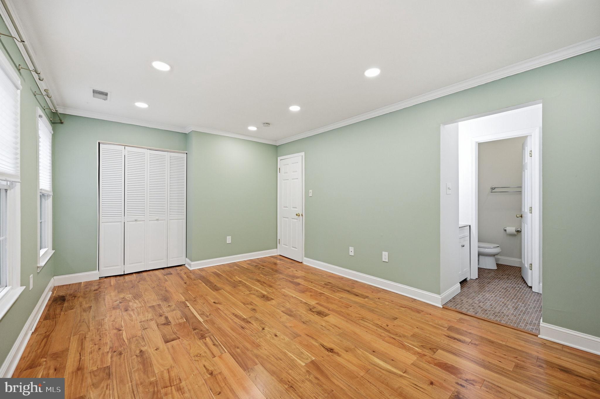 DEEPWOOD - Residential