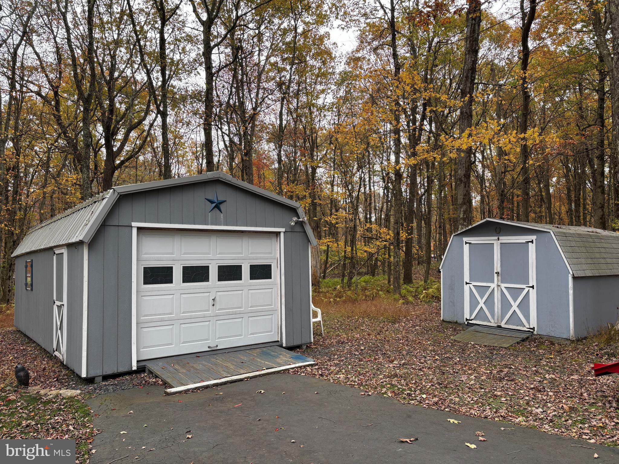 TOWAMENSING TRAILS - Residential