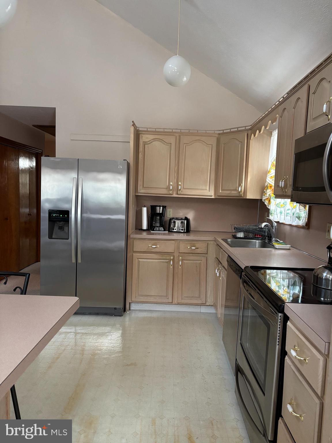 TOWAMENSING TRAILS - Residential