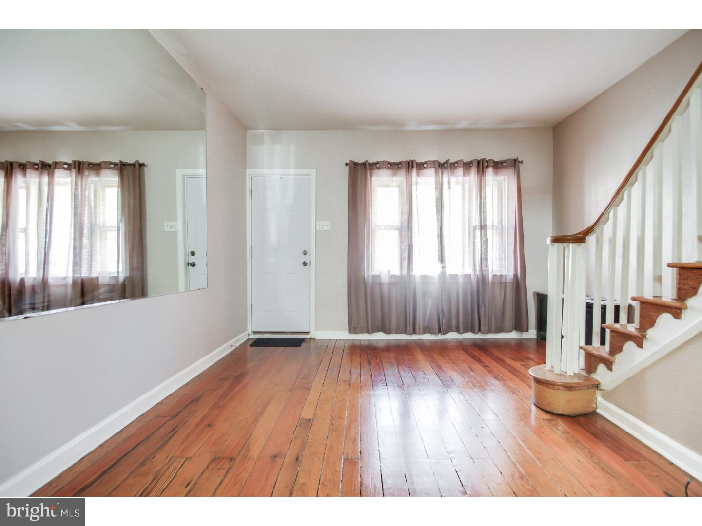 PORT RICHMOND - Residential