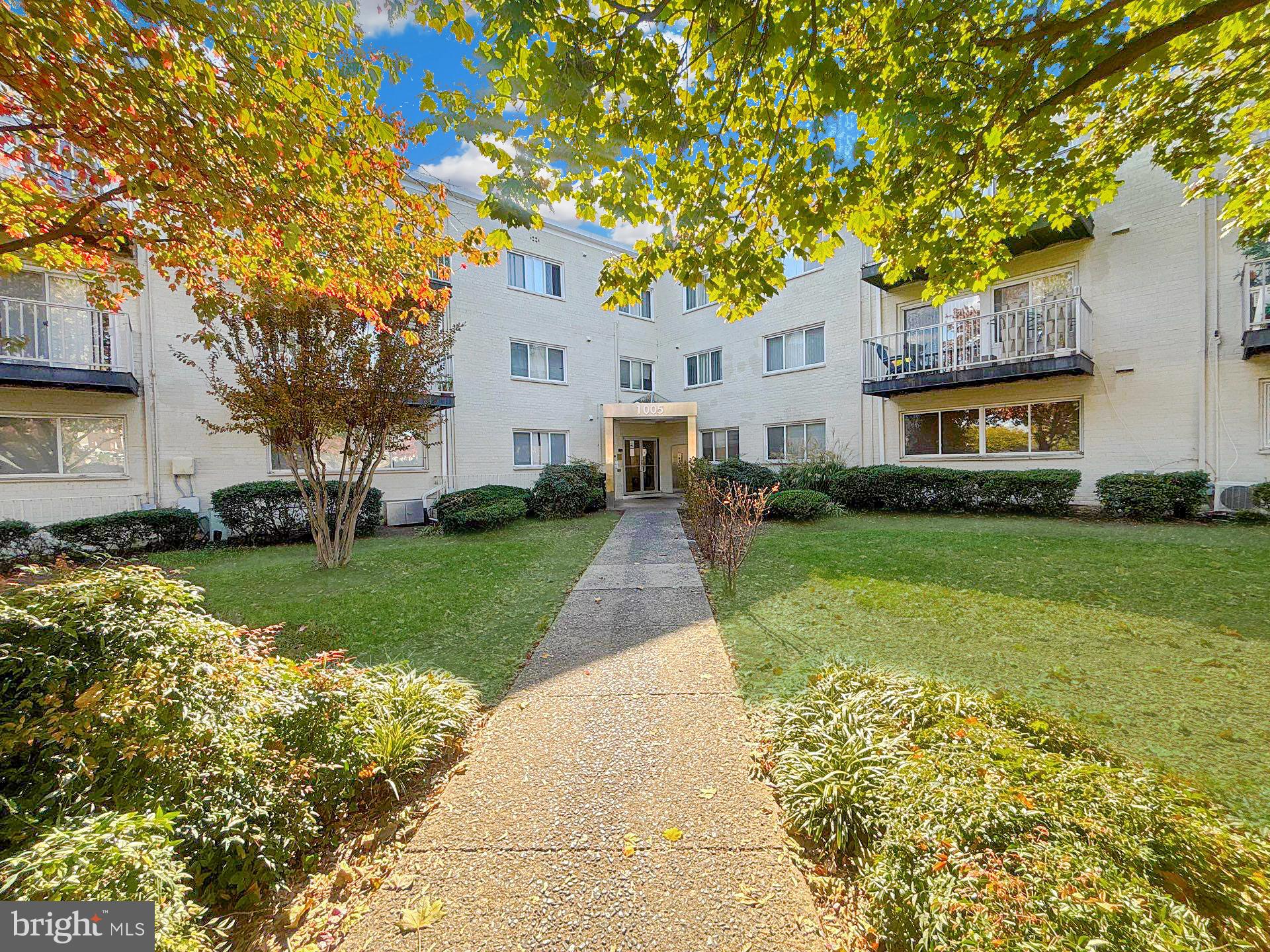 THE FAIRMONT 1005 CONDO - Residential