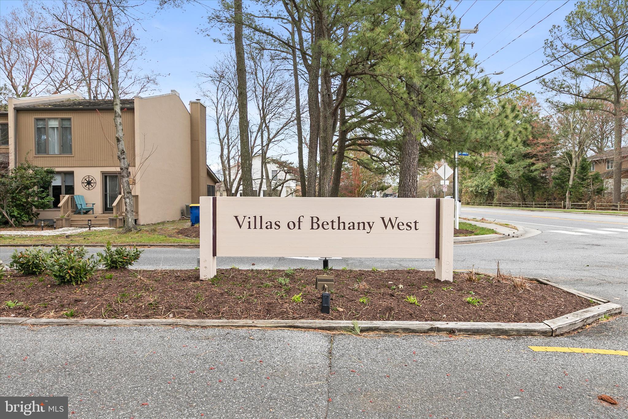 VILLAS OF BETHANY WEST - Residential