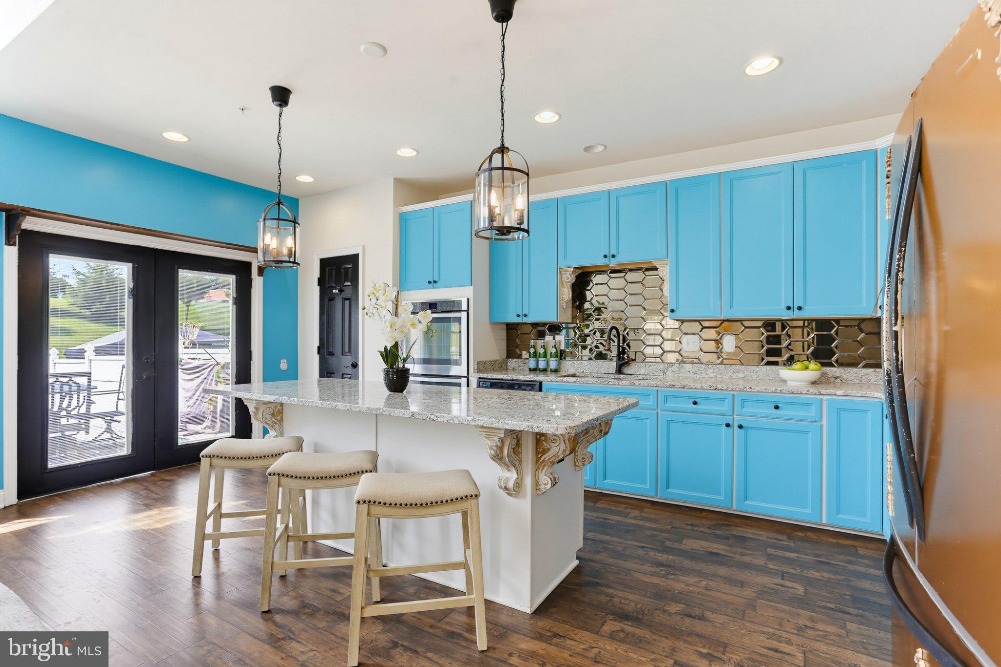 MARRIOTT'S CHOICE - Residential
