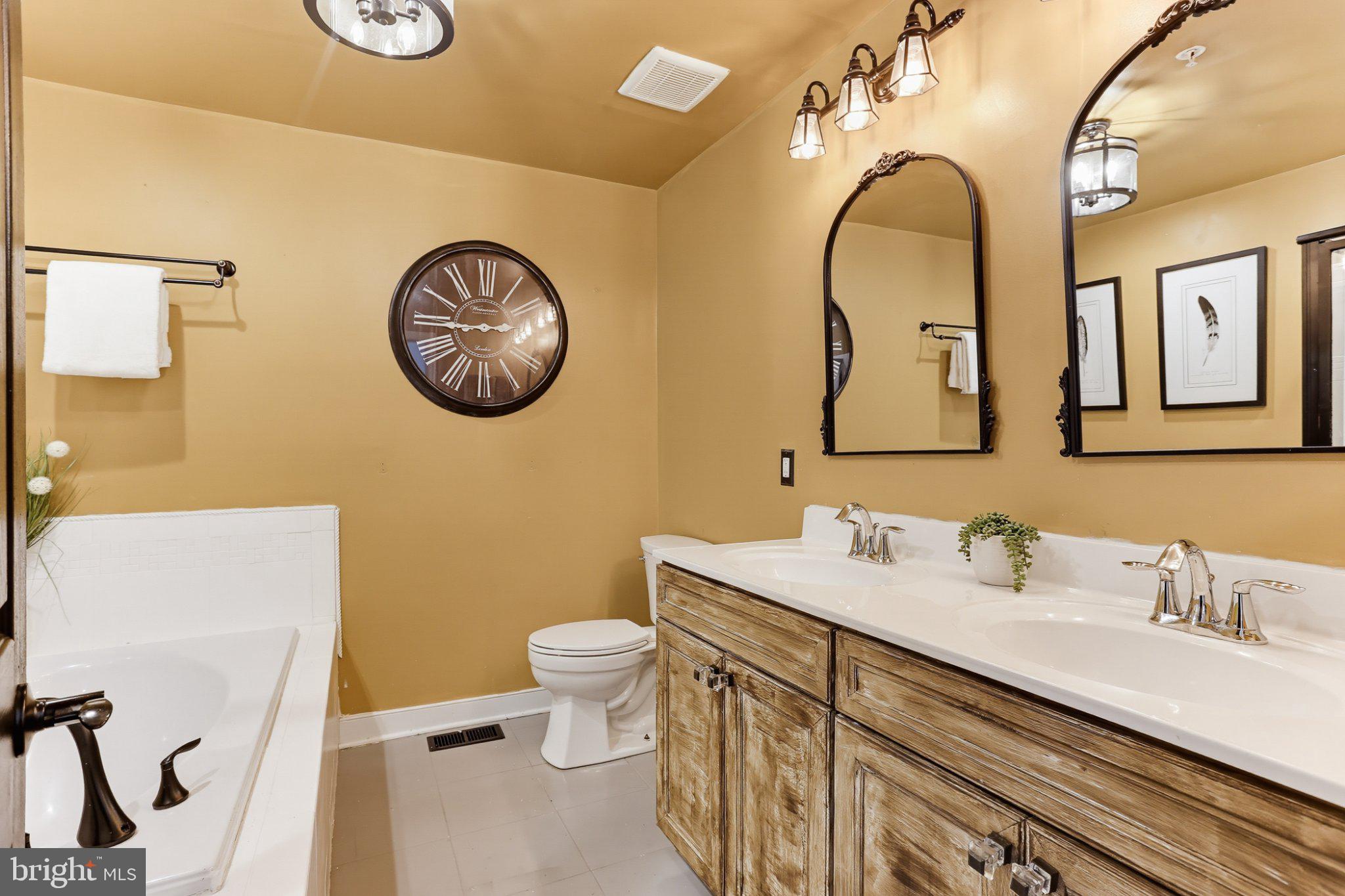 MARRIOTT'S CHOICE - Residential