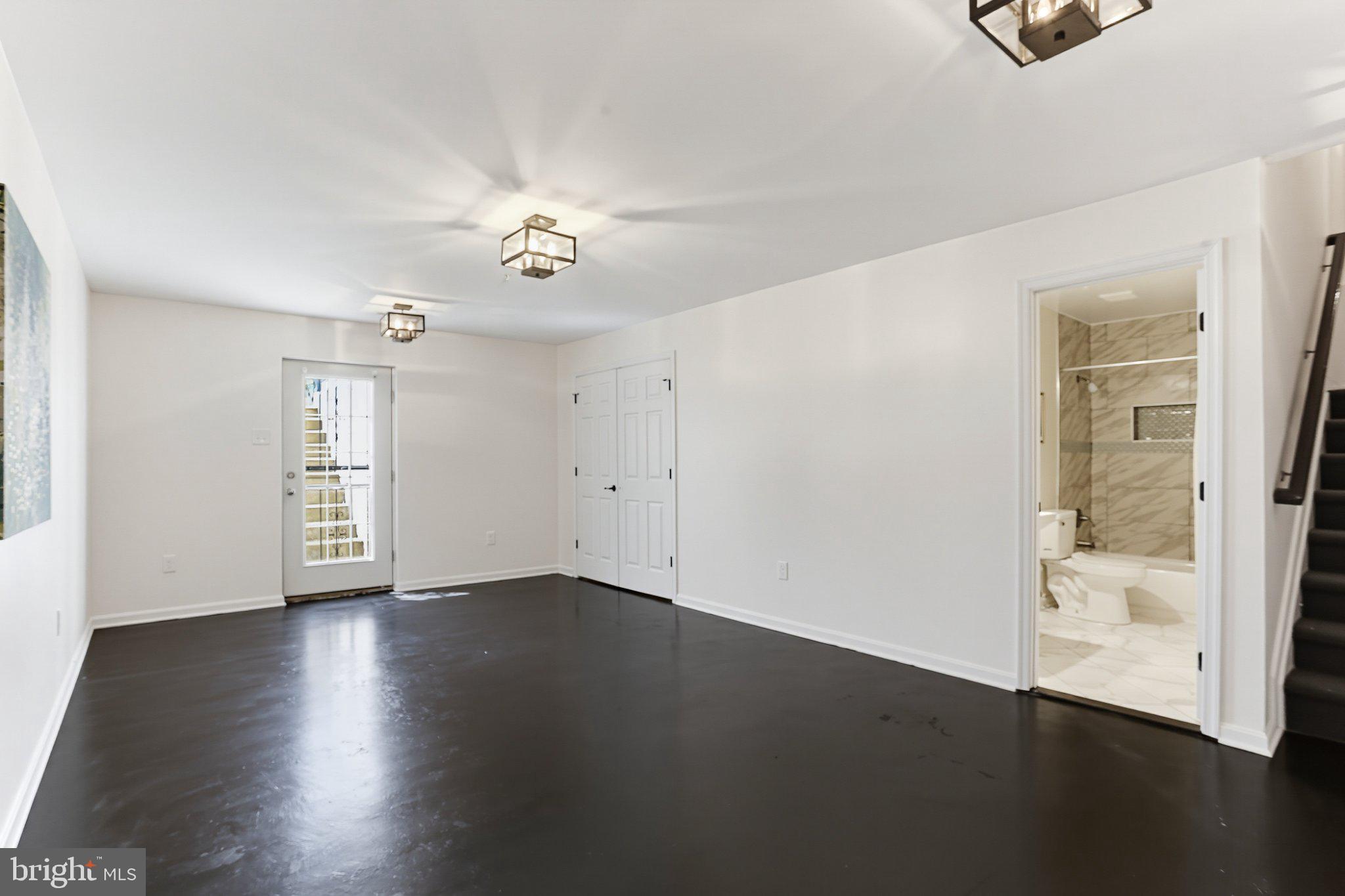 MARRIOTT'S CHOICE - Residential