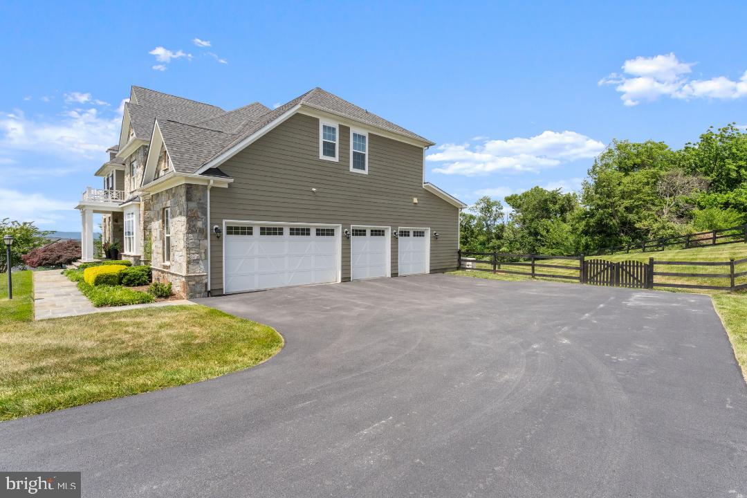 THE CREST AT WATERFORD - Residential
