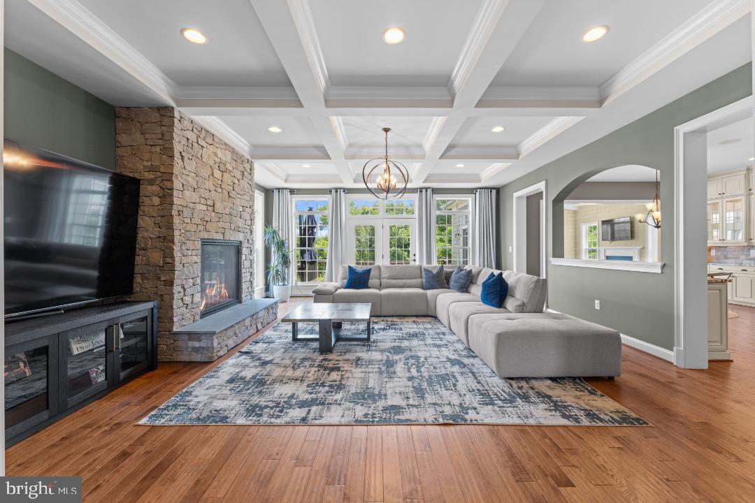 THE CREST AT WATERFORD - Residential