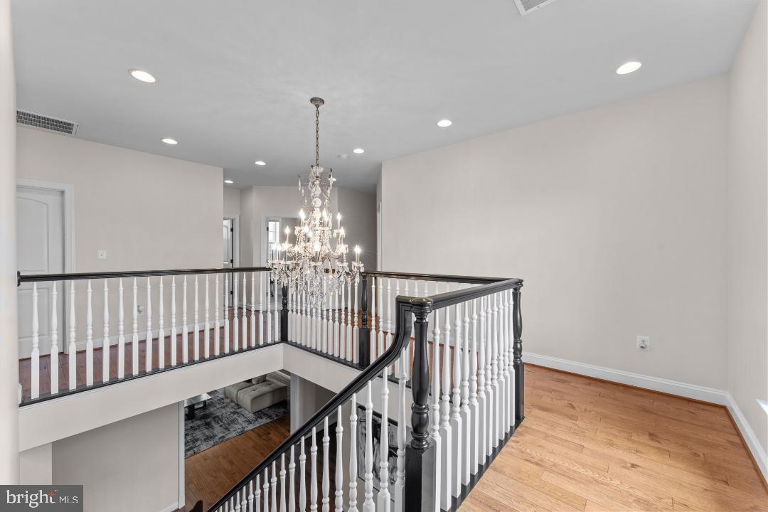 THE CREST AT WATERFORD - Residential