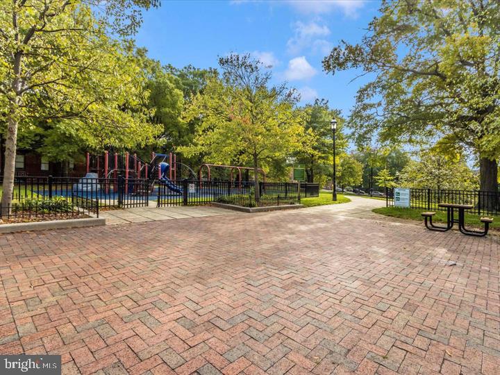 BOLTON HILL HISTORIC DISTRICT - Residential