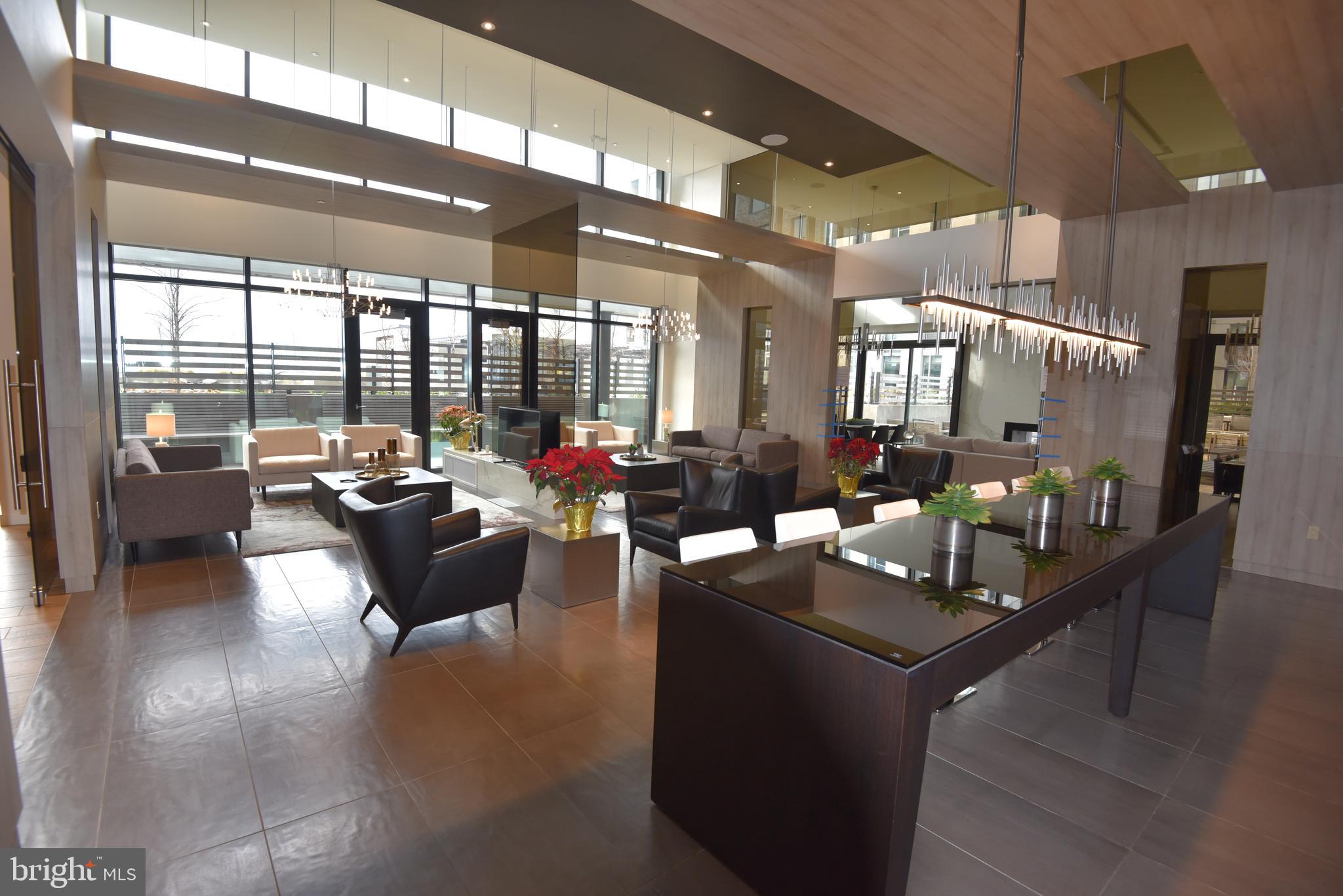 THE VERSE CONDO - Residential Lease